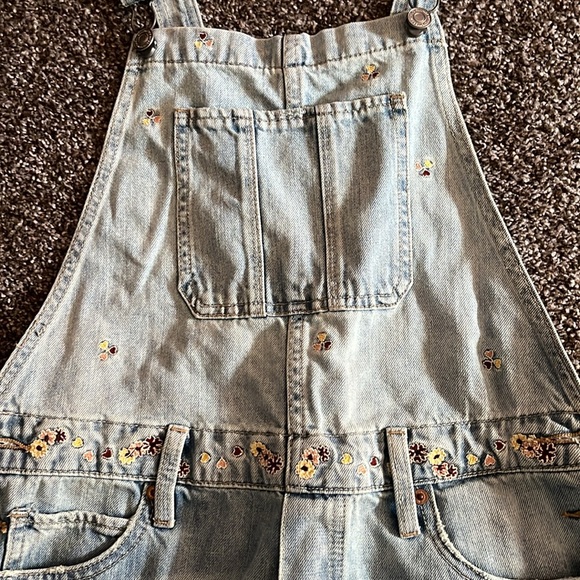 Lucky brand women’s denim overalls size medium - Picture 2 of 10